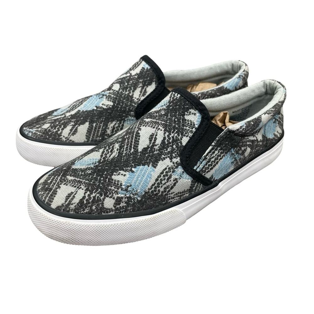 Lily and Dan Memory Foam Canvas Tire Tracks Sneakers Size 2 / 3